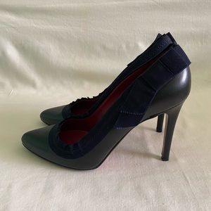 Lanvin Navy Blue Leather and ribbon bow pumps women’s size 9.5